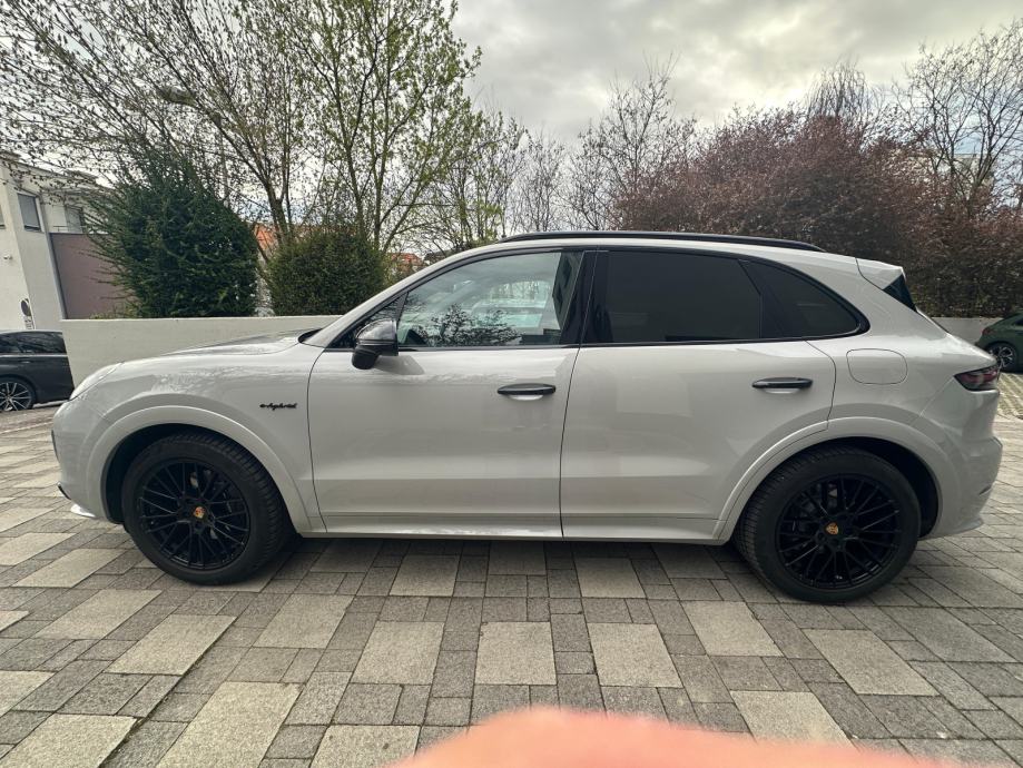 Porsche Cayenne E-hybride Platinum Edition, fotografija 3