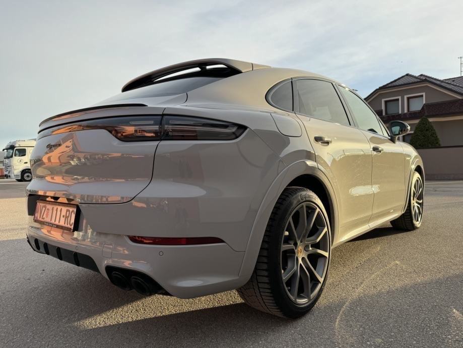 Porsche Cayenne E-Hybrit, fotografija 4