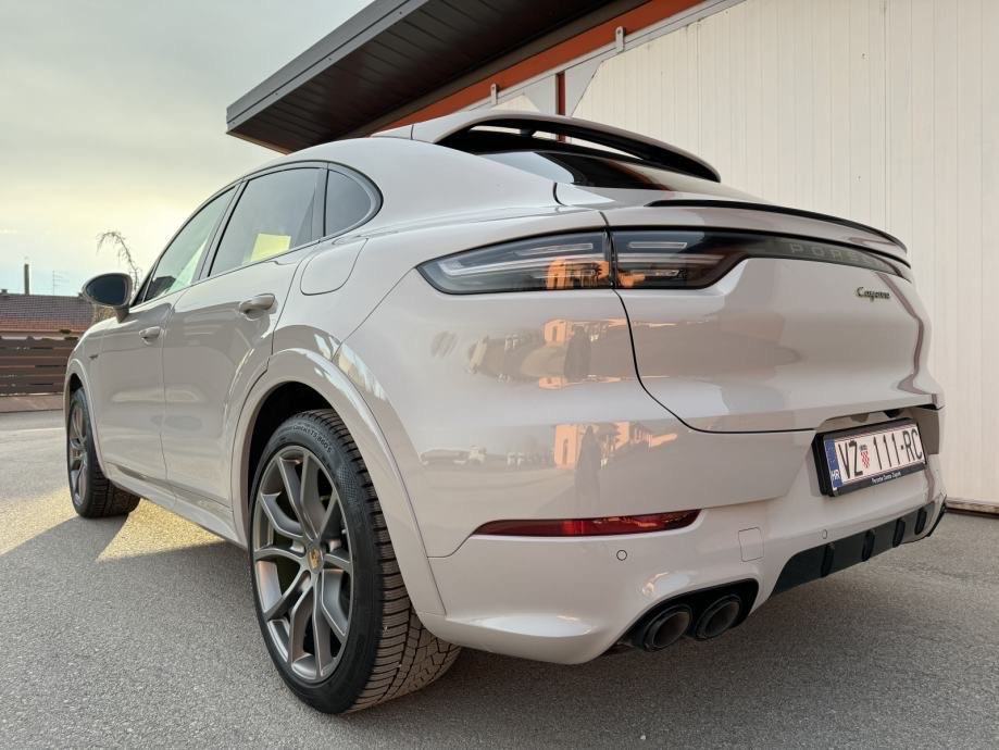 Porsche Cayenne E-Hybrit, fotografija 5