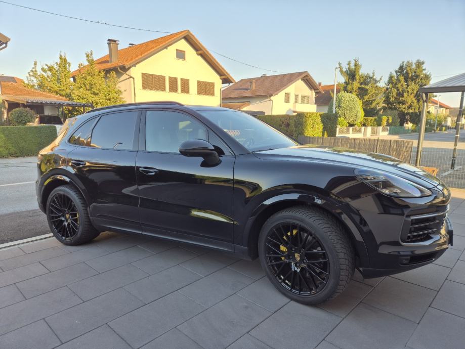 Porsche Cayenne Hybrid 50tkm, fotografija 3