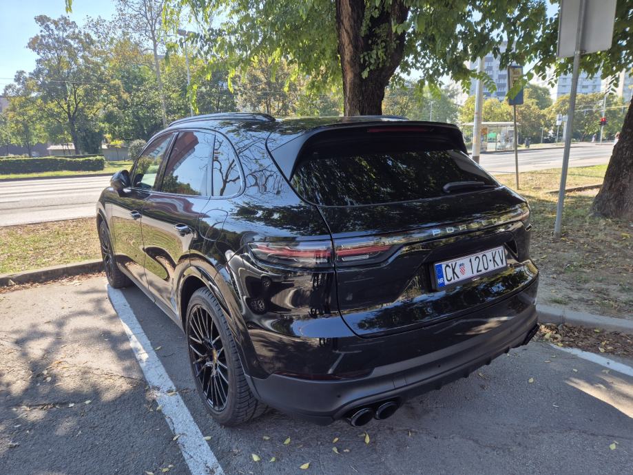 Porsche Cayenne Hybrid 50tkm, fotografija 5