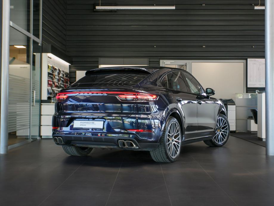 Porsche Cayenne Turbo S E-hybrid Coupe (PORSCHE APPROVED JAMSTVO), fotografija 3