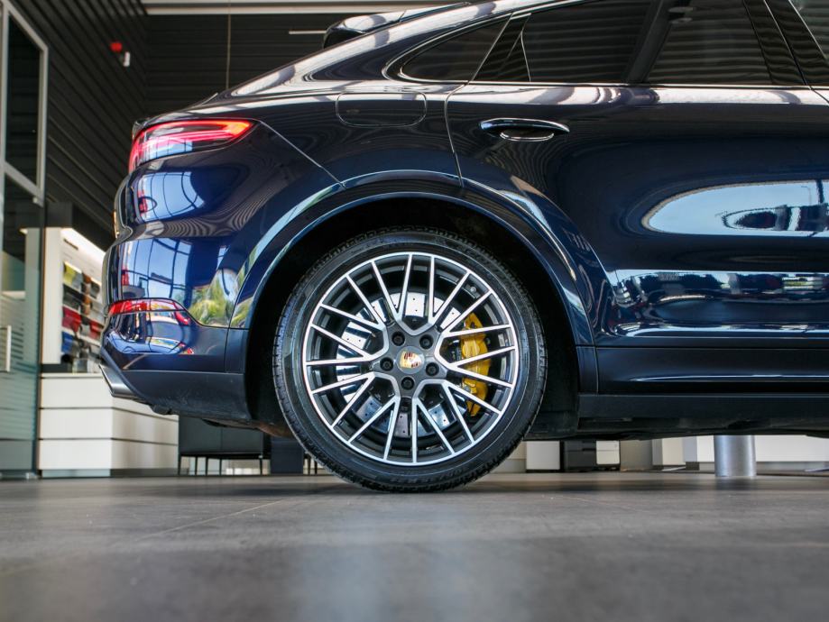 Porsche Cayenne Turbo S E-hybrid Coupe (PORSCHE APPROVED JAMSTVO), fotografija 11