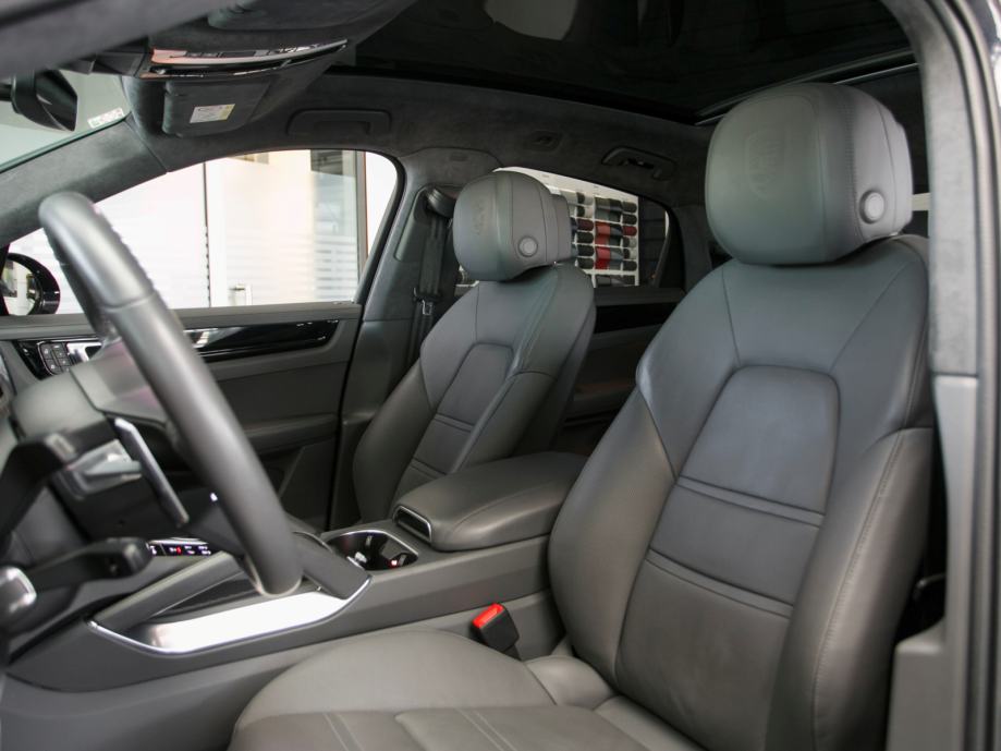 Porsche Cayenne Turbo S E-hybrid Coupe (PORSCHE APPROVED JAMSTVO), fotografija 13