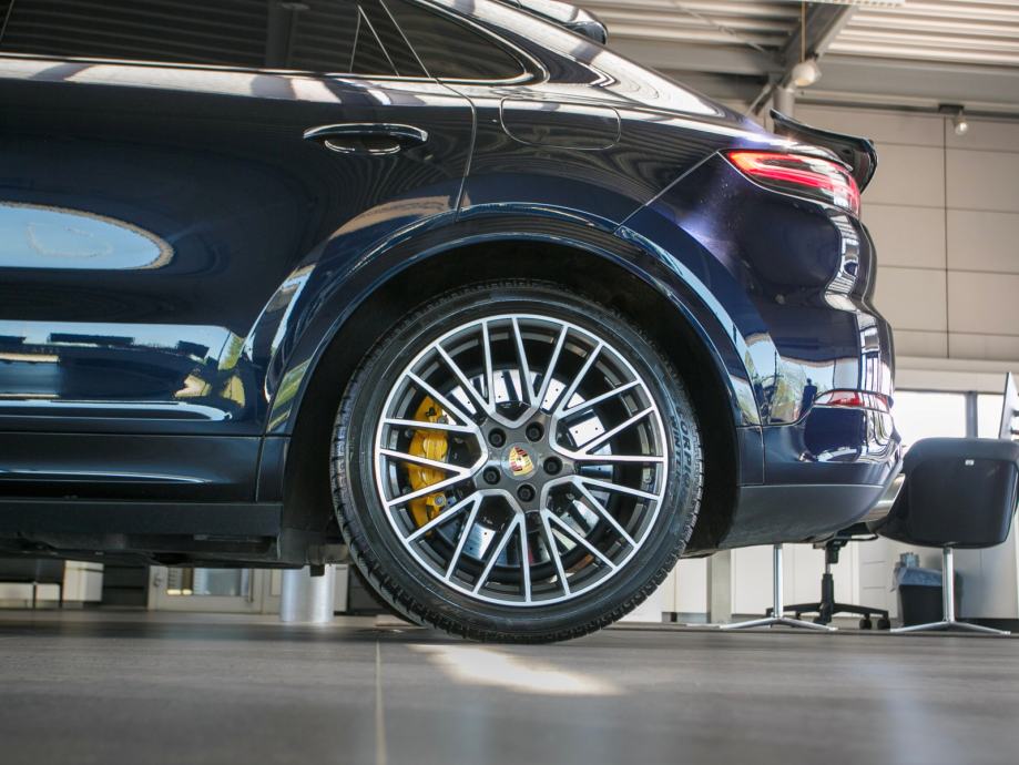 Porsche Cayenne Turbo S E-hybrid Coupe (PORSCHE APPROVED JAMSTVO), fotografija 9