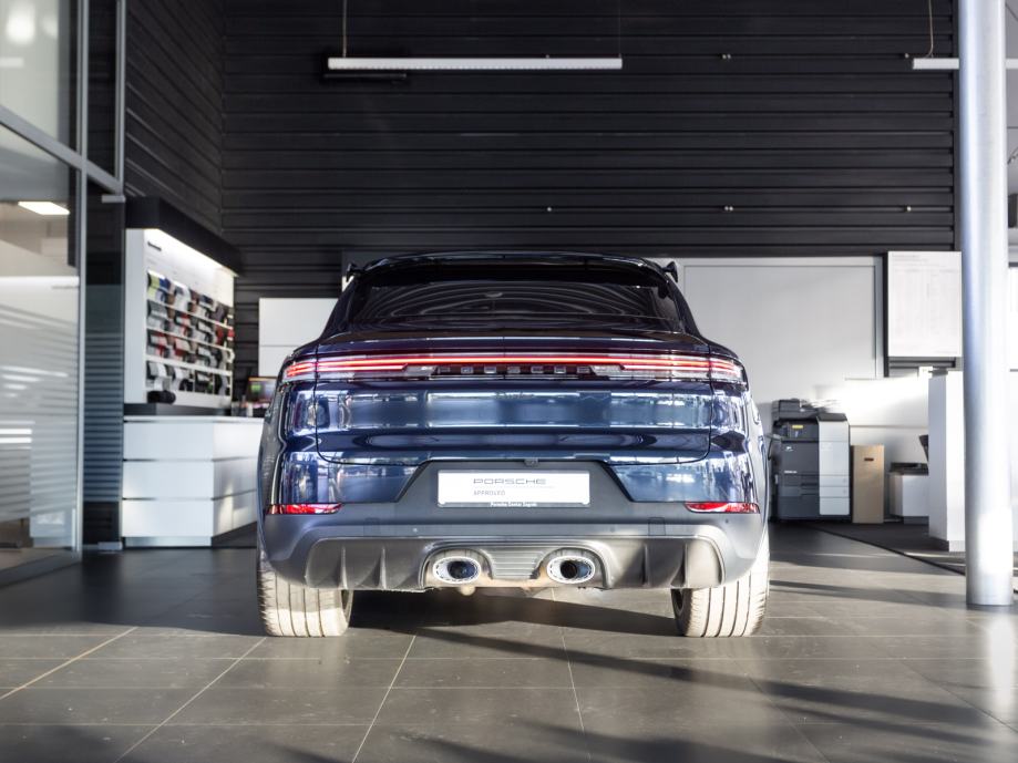 Porsche Cayenne Turbo E-hybrid Coupe with GT package (PORSCHE APPROVED, fotografija 8