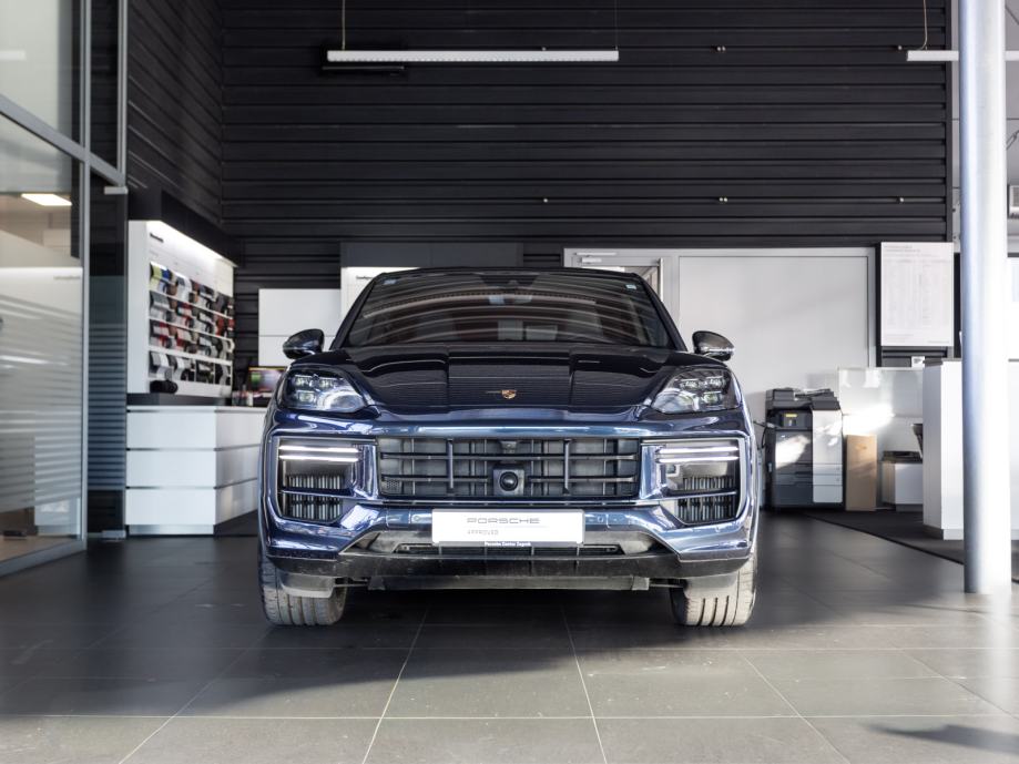 Porsche Cayenne Turbo E-hybrid Coupe with GT package (PORSCHE APPROVED, fotografija 7
