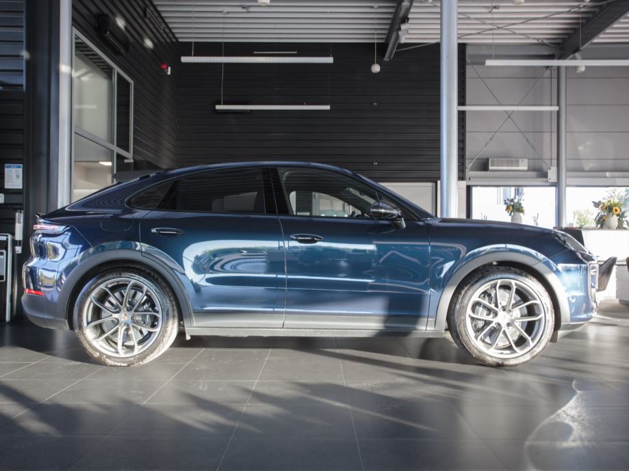 Porsche Cayenne Turbo E-hybrid Coupe with GT package (PORSCHE APPROVED, fotografija 5