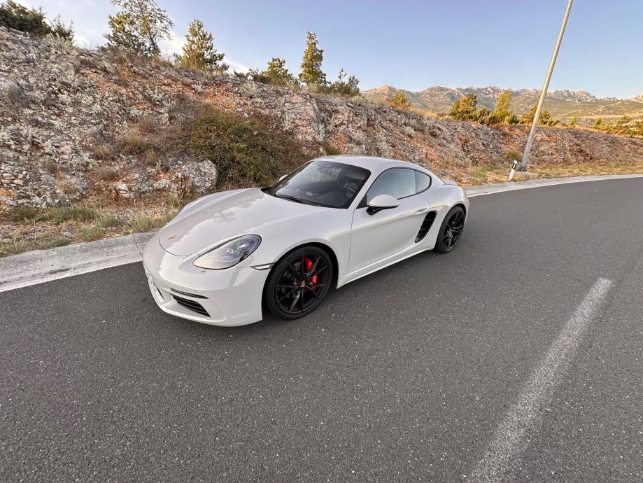Porsche Cayman