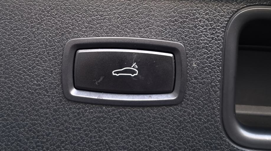 Porsche Macan 2,0 PDK AUTOMATIK SPORT ALU NAVI 2xPDC FULL LED, fotografija 13