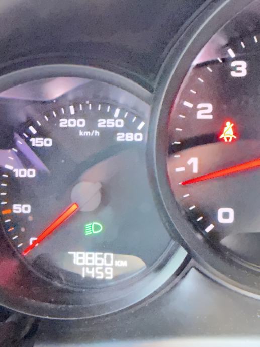 Porsche Macan II 2,0 PDK automatik, full oprema, top stanje, fotografija 7