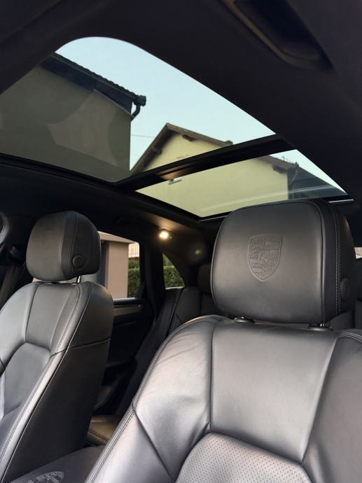 Porsche Macan II 2,0 PDK automatik, full oprema, top stanje, fotografija 15