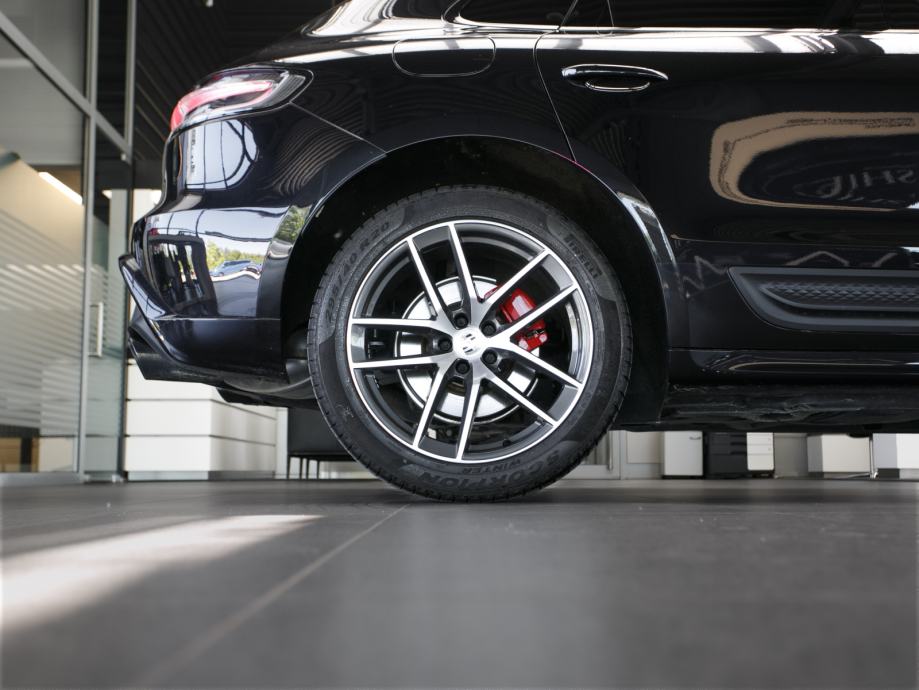 Porsche Macan S (PORSCHE APPROVED JAMSTVO), fotografija 13