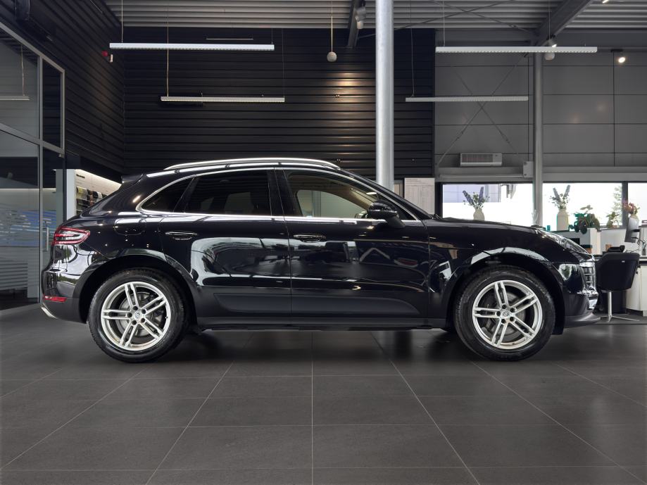 Porsche Macan (PORSCHE APPROVED JAMSTVO), fotografija 5