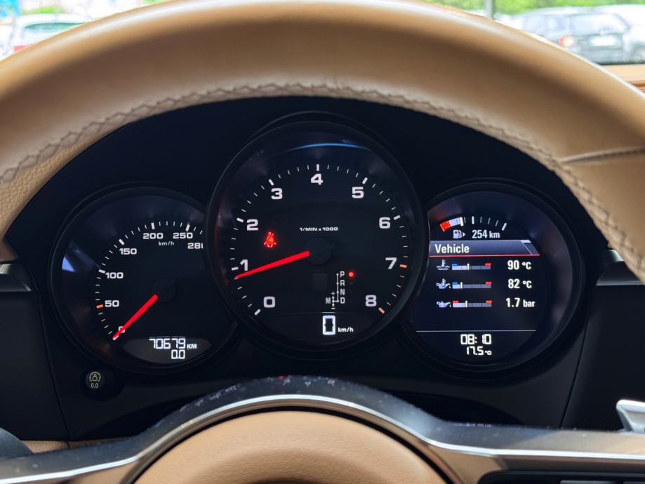 Porsche Macan (PORSCHE APPROVED JAMSTVO), fotografija 20