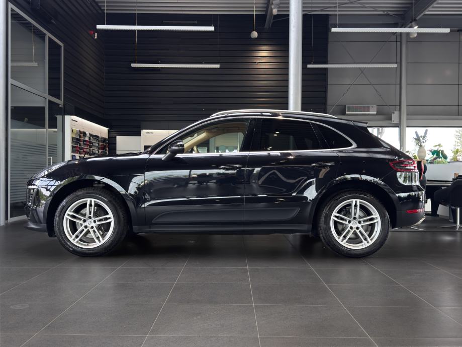 Porsche Macan (PORSCHE APPROVED JAMSTVO), fotografija 3