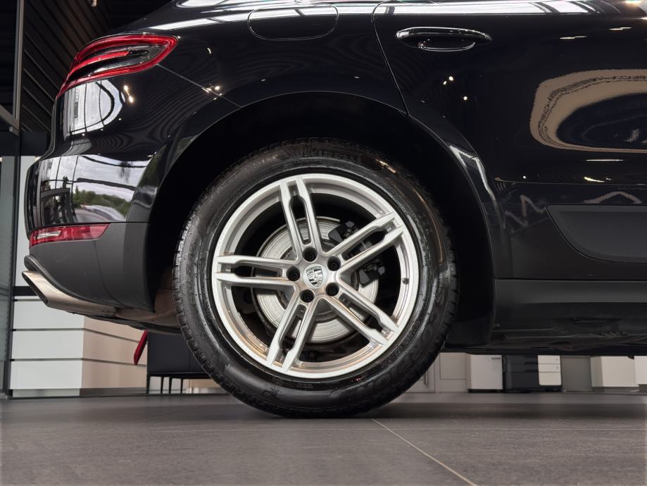 Porsche Macan (PORSCHE APPROVED JAMSTVO), fotografija 14