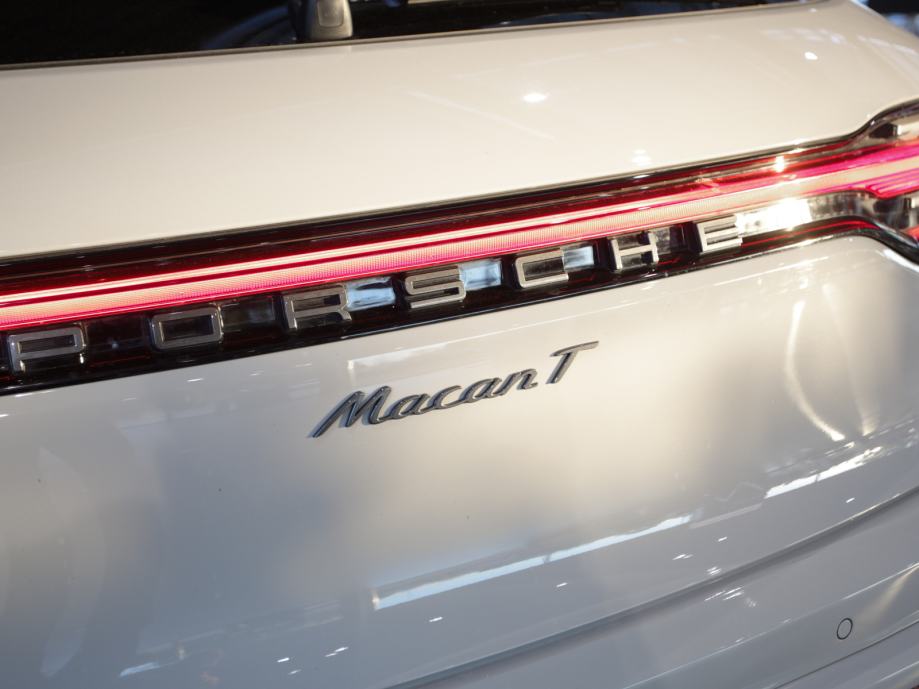 Porsche Macan T (PORSCHE APPROVED JAMSTVO), fotografija 9