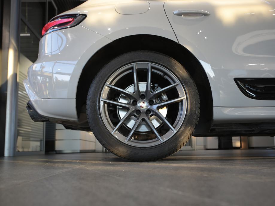 Porsche Macan T (PORSCHE APPROVED JAMSTVO), fotografija 12