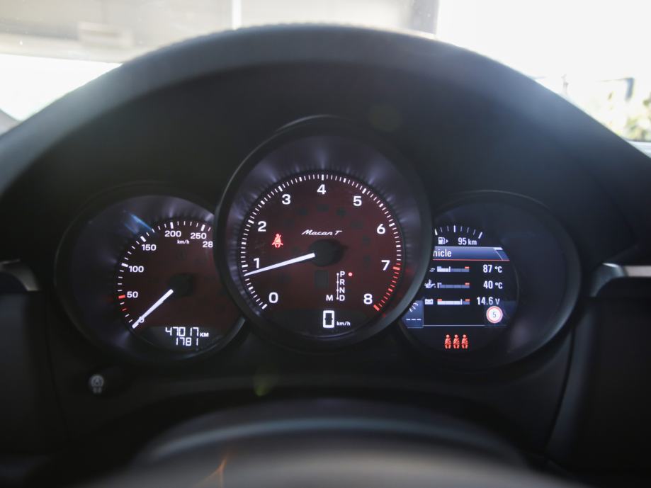 Porsche Macan T (PORSCHE APPROVED JAMSTVO), fotografija 20