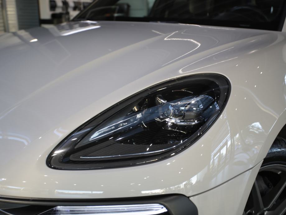 Porsche Macan T (PORSCHE APPROVED JAMSTVO), fotografija 8