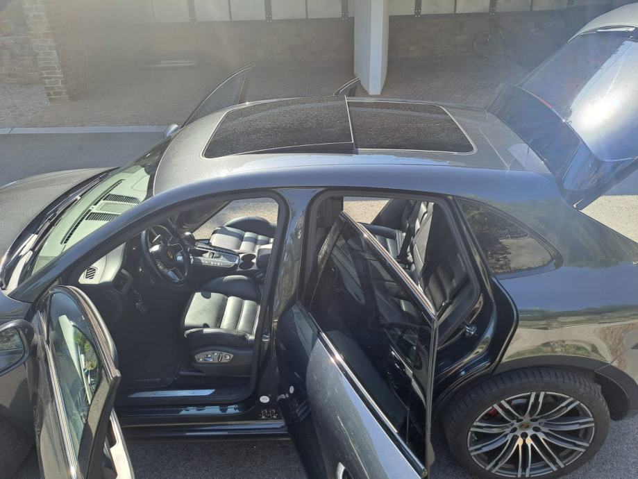 Porsche Macan Turbo automatik, fotografija 2