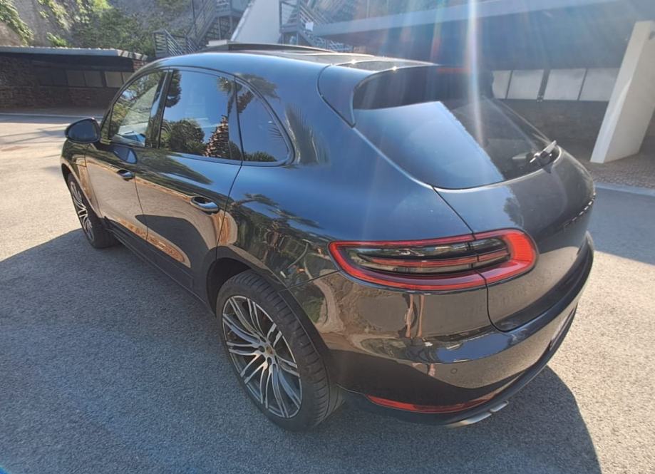 Porsche Macan Turbo automatik, fotografija 10