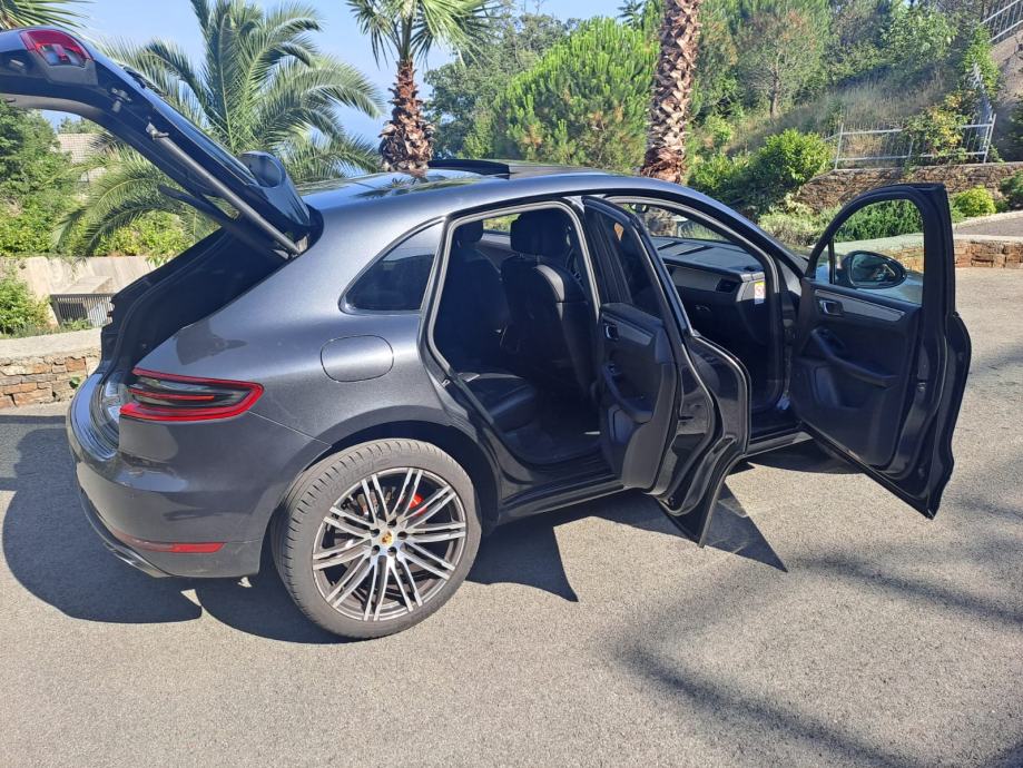 Porsche Macan Turbo automatik, fotografija 12