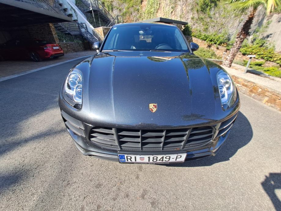 Porsche Macan Turbo automatik, fotografija 13