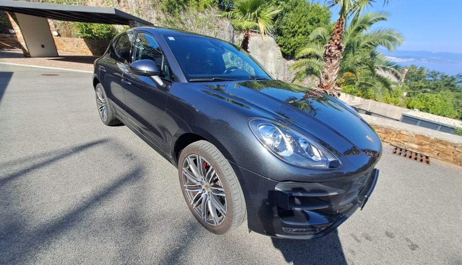 Porsche Macan Turbo automatik, fotografija 15