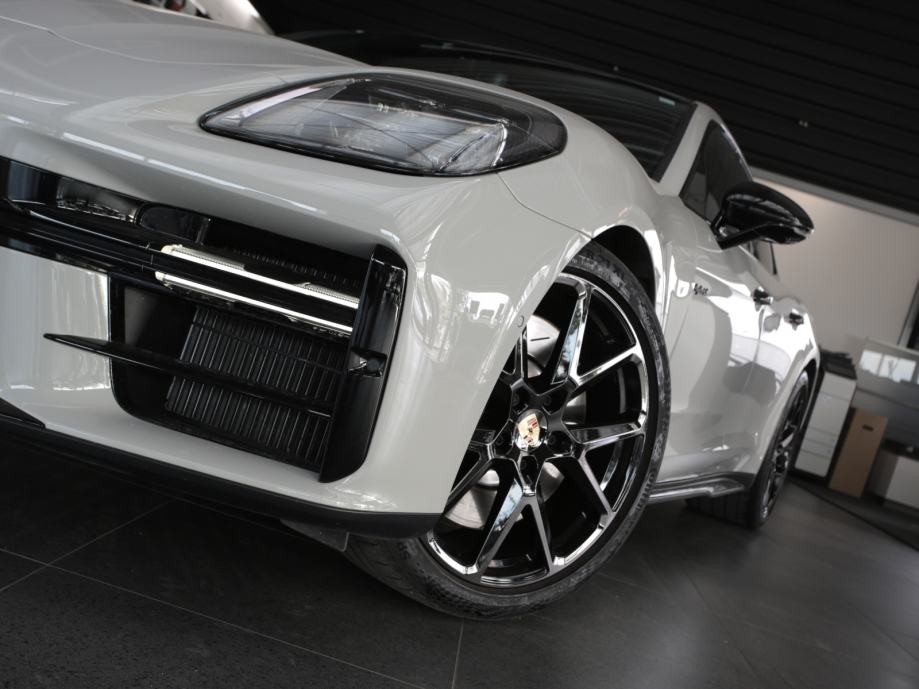 Porsche Panamera 4S E-Hybrid (PORSCHE APPROVED JAMSTVO), fotografija 9