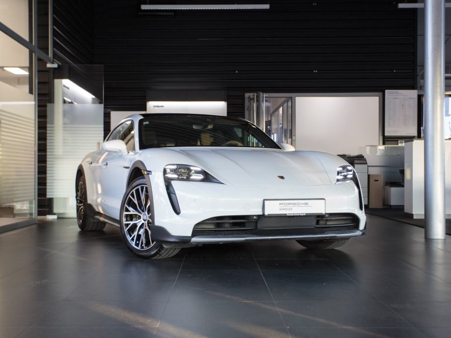 Porsche Taycan 4 Cross Turismo (PORSCHE APPROVED JAMSTVO), fotografija 4