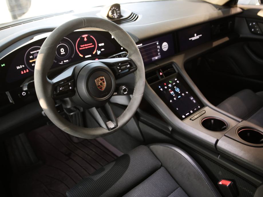 Porsche Taycan 4 Cross Turismo (PORSCHE APPROVED JAMSTVO), fotografija 13