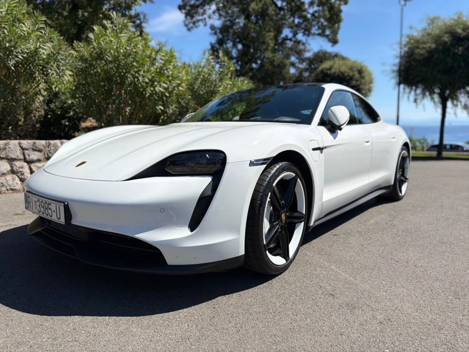 Porsche Taycan 4S, LED-Matrix, BOSE, SportChrono, Performancebatterie+, fotografija 5