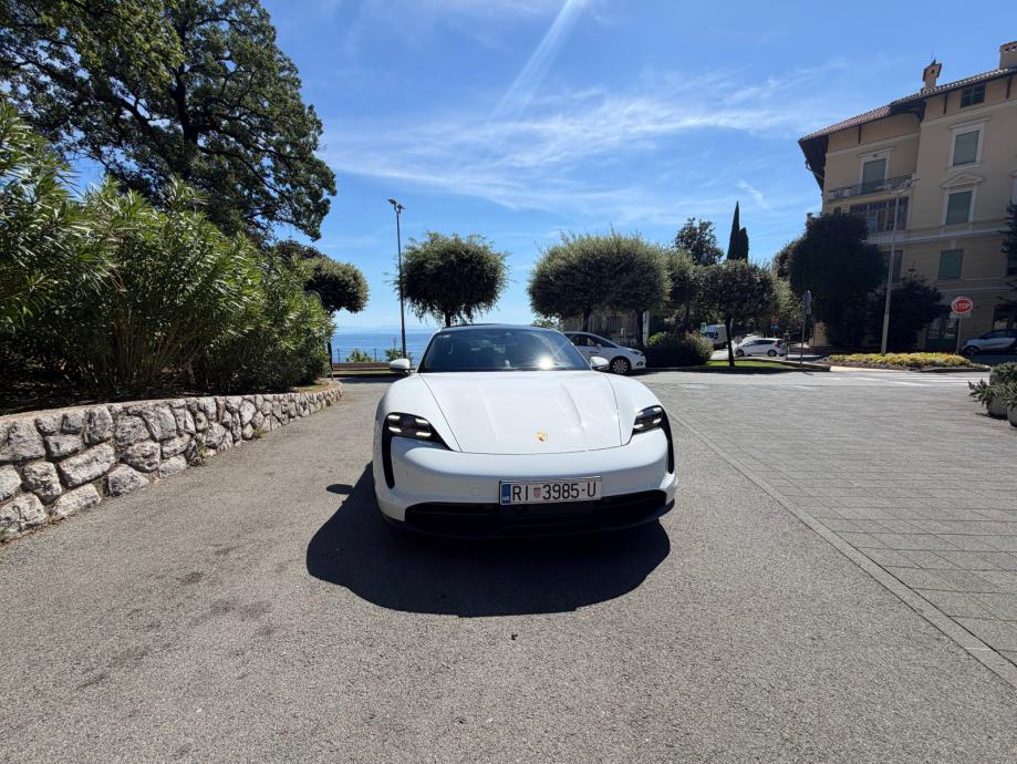 Porsche Taycan 4S, LED-Matrix, BOSE, SportChrono, Performancebatterie+, fotografija 13