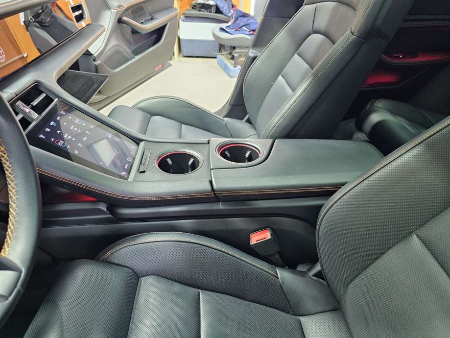 Tapis De Coffre Sur Mesure Pour Porsche Taycan Y1A (2020-2023) - Protection Imperméable, Antidérapant, Facile à Nettoyer