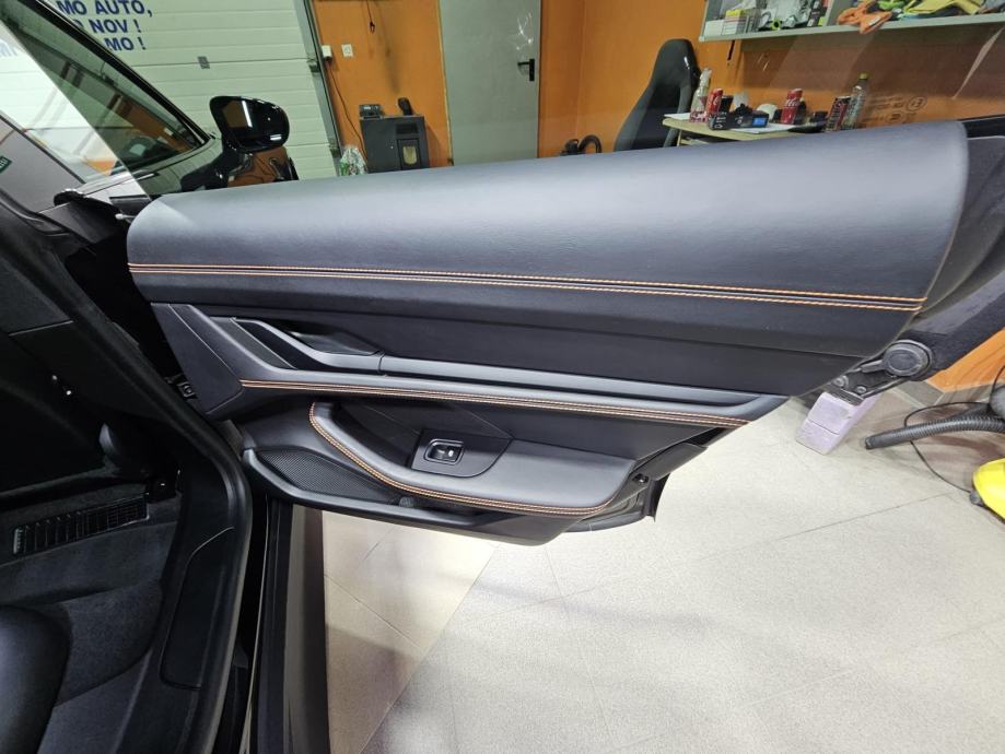 Tapis De Voiture Sur Mesure Pour Porsche Taycan | WeatherTech