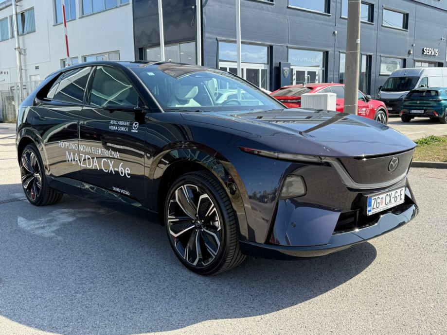 *POTPUNO NOVA* Mazda CX-6e 5WGN EV 258ps 1AT RWD Takumi Plus - 6.000KM, pogled izvana - slika 3