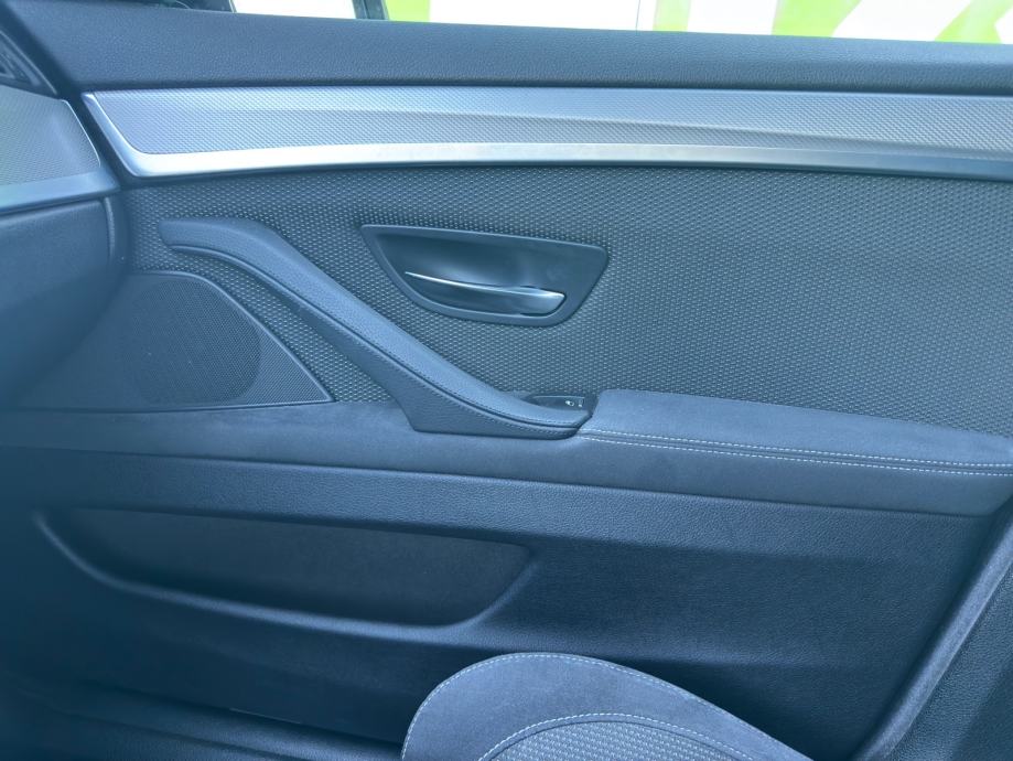 Prodajem BMW 520d, All-in-5, M sport, HR auto, fotografija 15