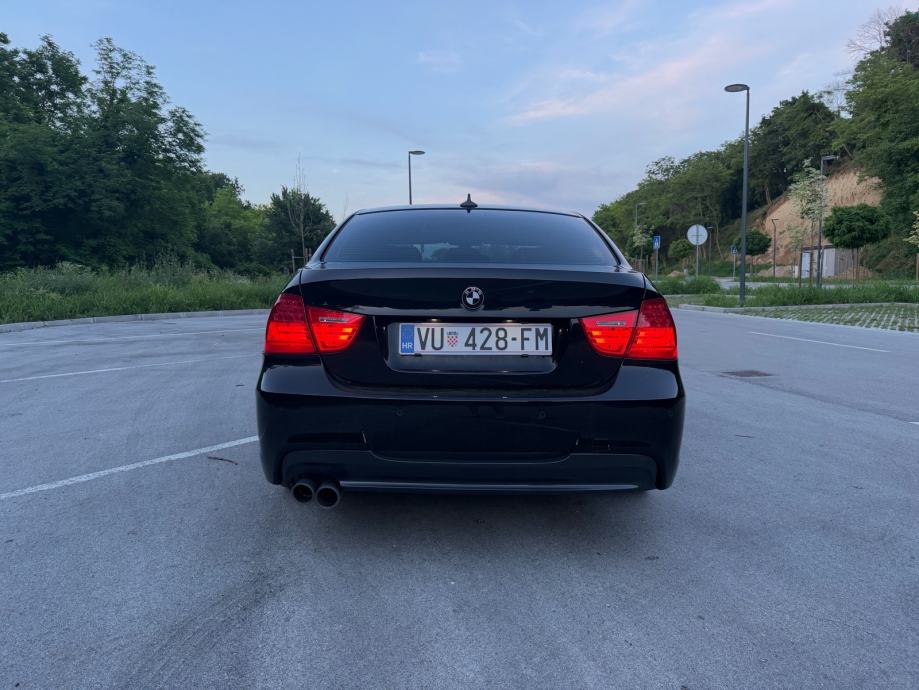 Prodajem bmw e90, fotografija 5