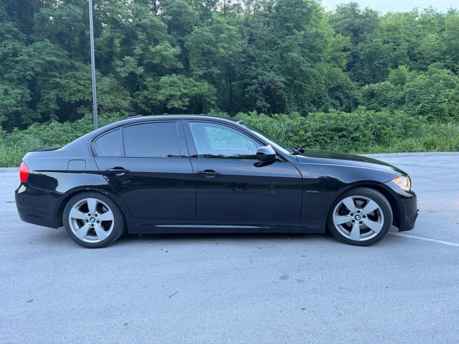 Prodajem bmw e90, fotografija 7