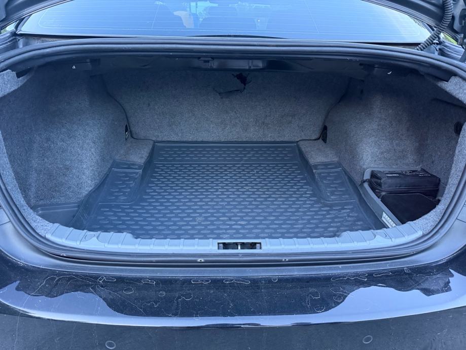 Prodajem bmw e90, fotografija 10
