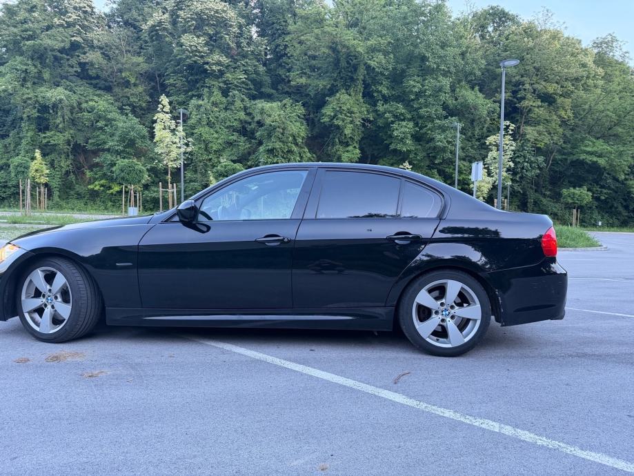 Prodajem bmw e90, fotografija 12