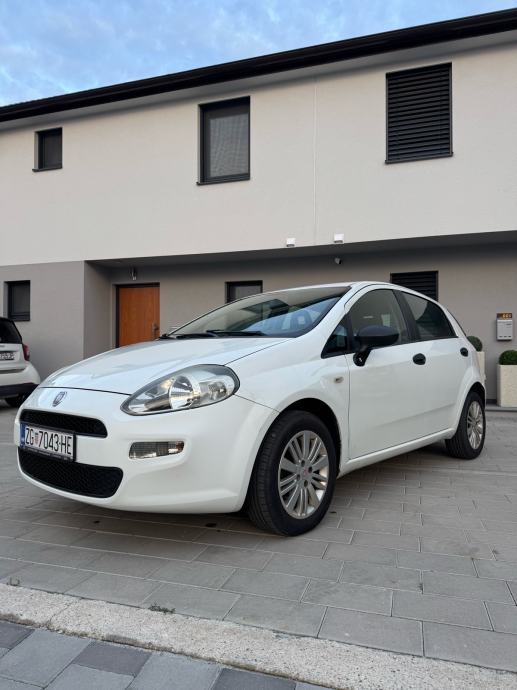 Prodajem Fiat Grande Punto, registriran do 03/27, pogled izvana - slika 4