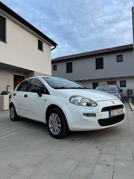 Prodajem Fiat Grande Punto, registriran do 03/27, pogled izvana - slika 3