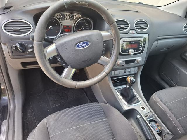 SNIZENO!!! Prodajem Ford Focus 1,6 Titanium,prvi vlasnik,reg. 7/2027, fotografija 3
