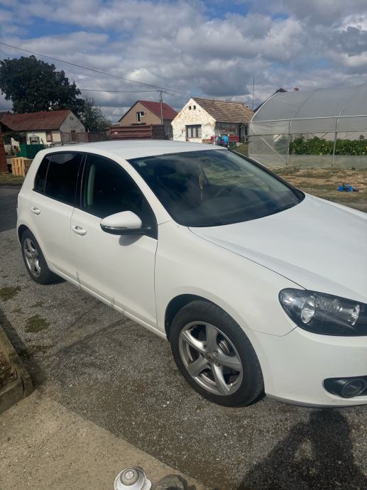 Prodajem Golf VI 1.6 TDI, fotografija 5