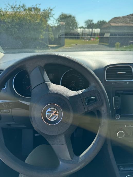 Prodajem Golf VI 1.6 TDI, fotografija 6