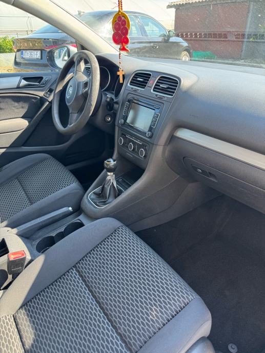 Prodajem Golf VI 1.6 TDI, fotografija 7