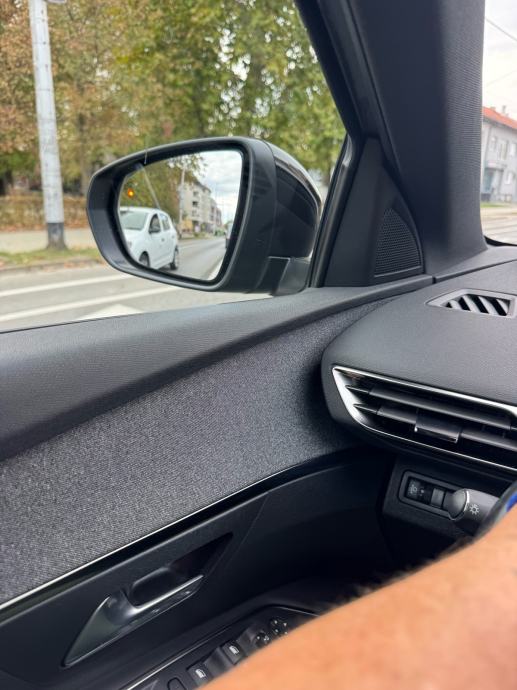 PRODAJEM PEUEGOTA-3008-PLUG-HYBRID-180 eEAT AUTOMATIC 8 BRZINA HR AUTO, fotografija 19